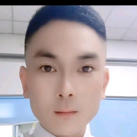 单身90后，陈新生。