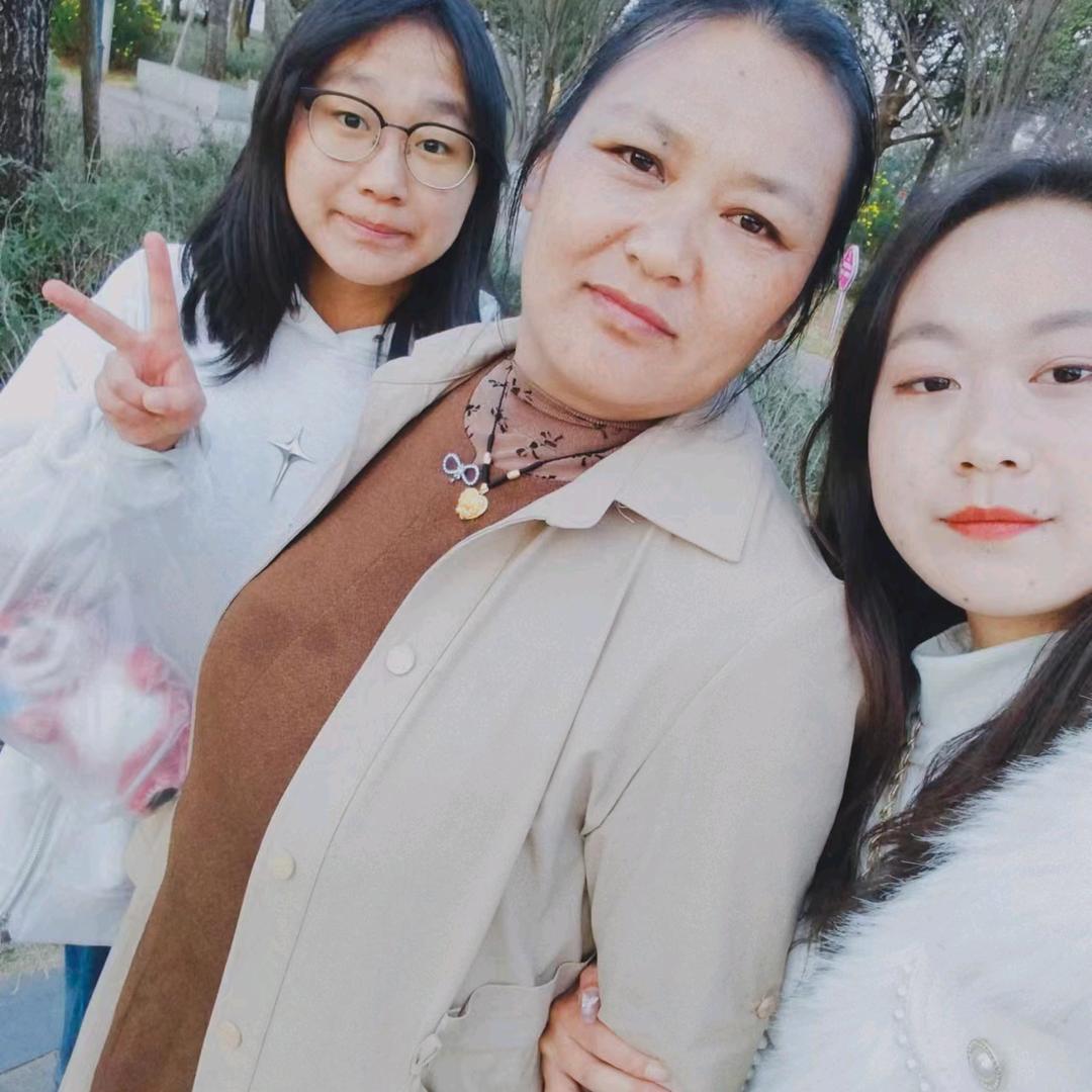 泻在床上的白月光