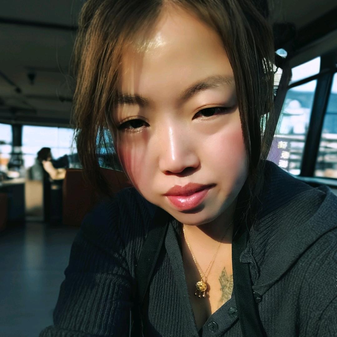 9 5烧烤妹（新昌县中喻村路口）