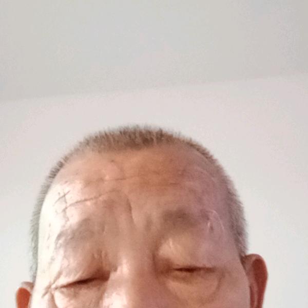 /：