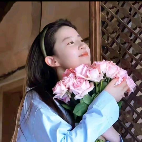 努力挣钱的优优