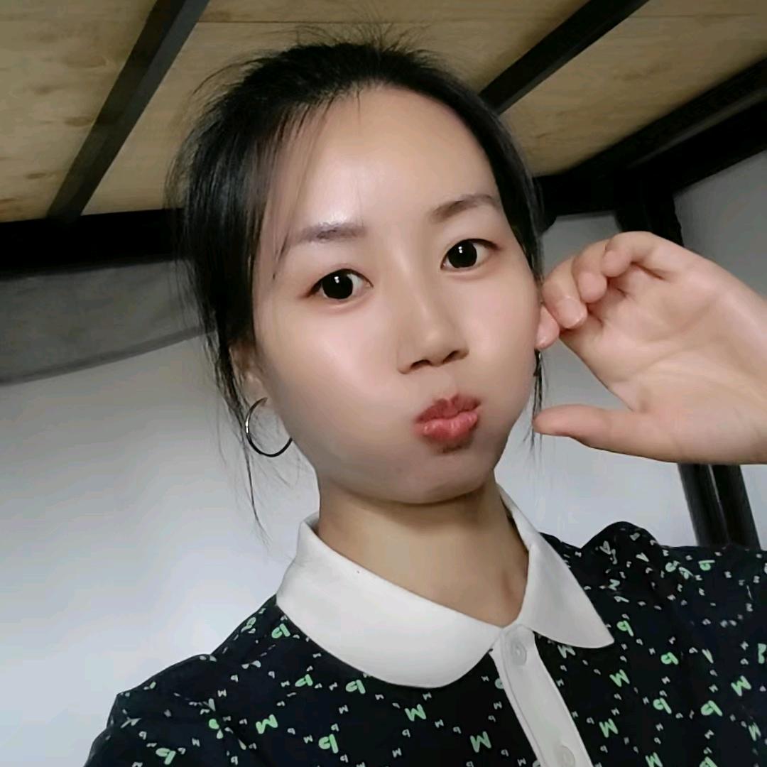 蓝兮颜