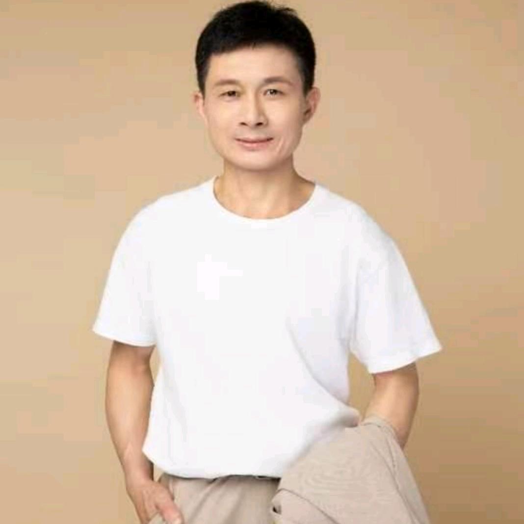 八阿哥1