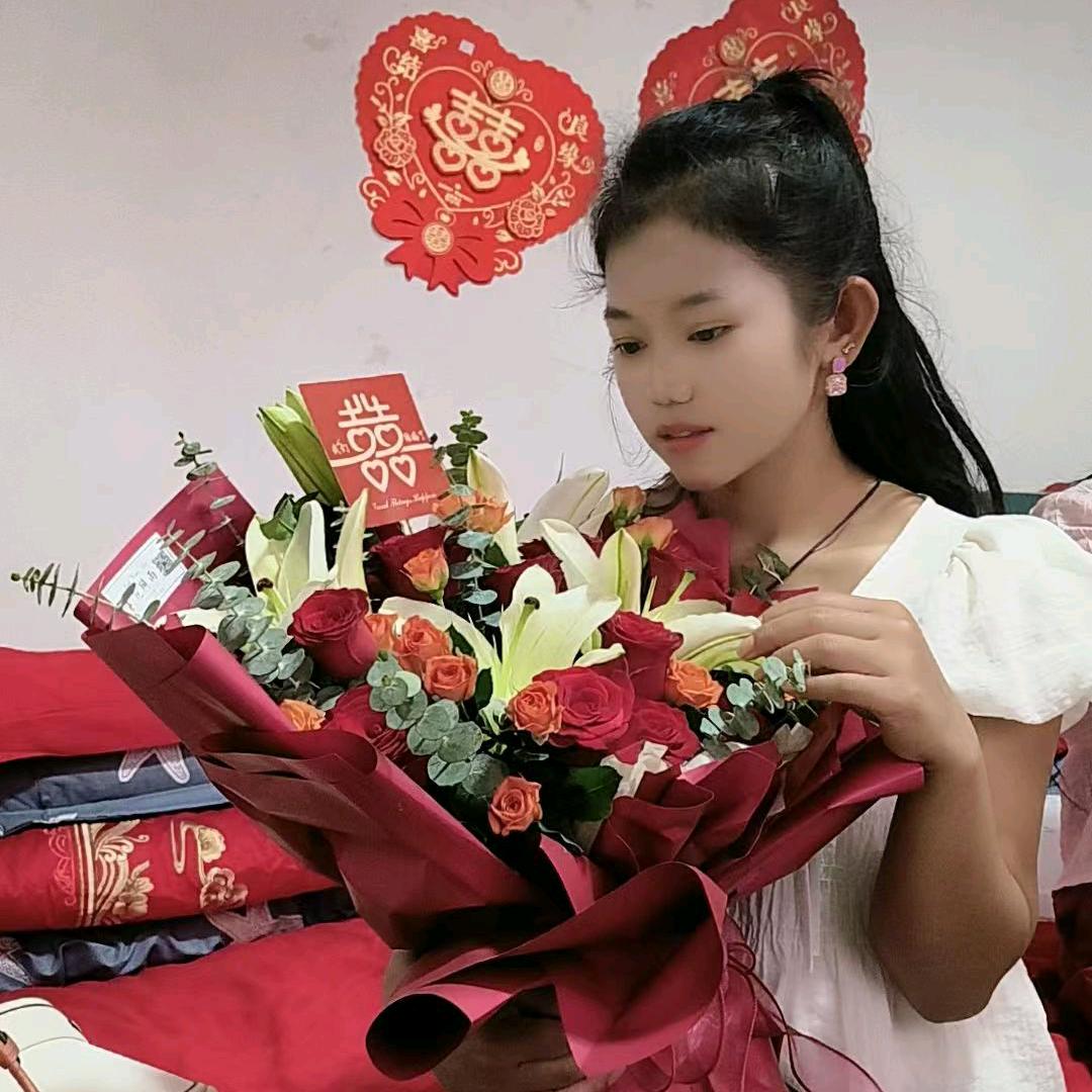 安 安😍😍😘
