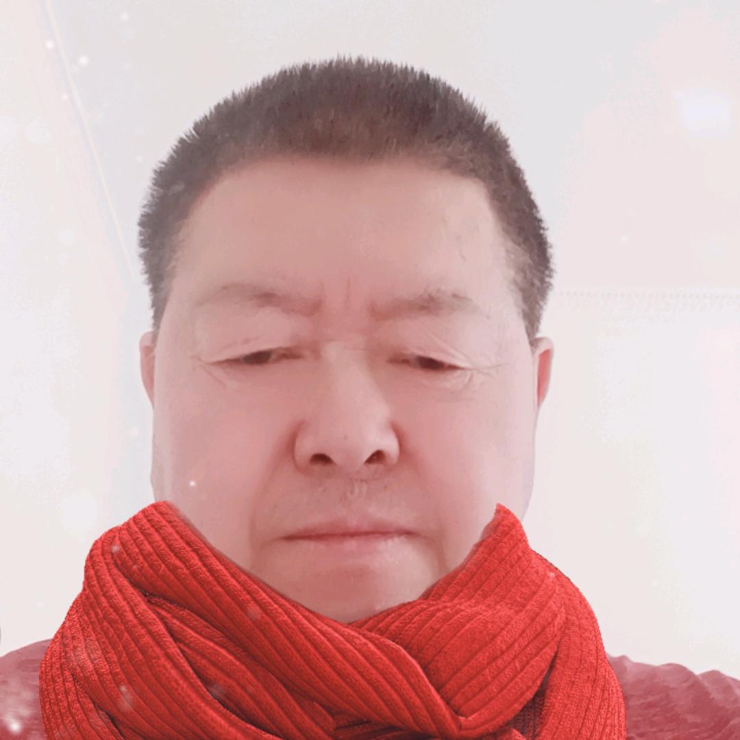 谭成富