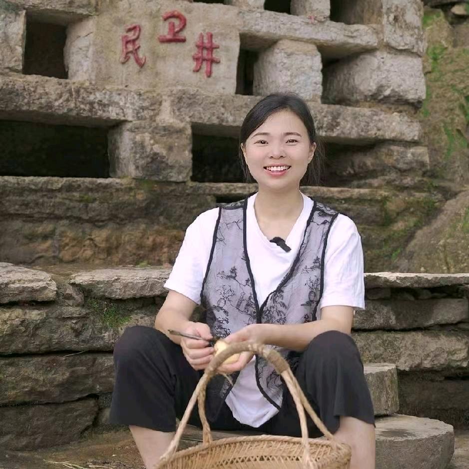 爱莲孃孃（古村乐乐）@抖音
