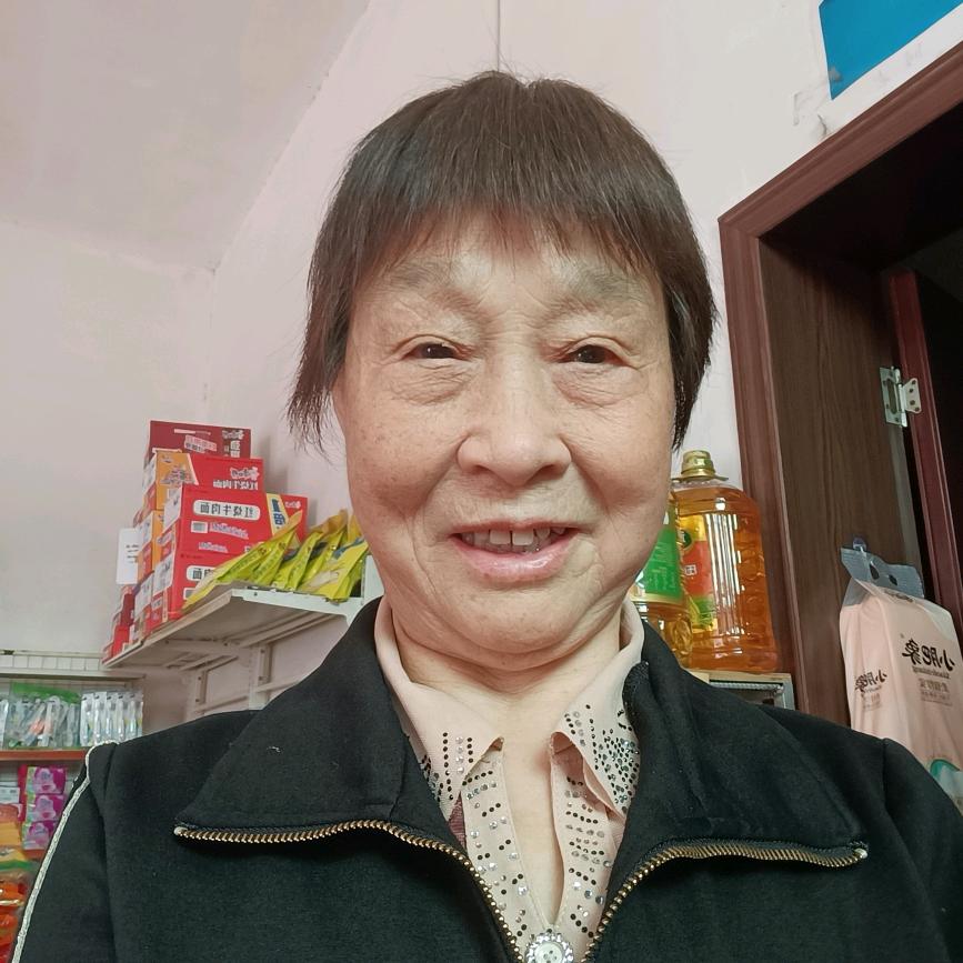 英姐爱唱歌