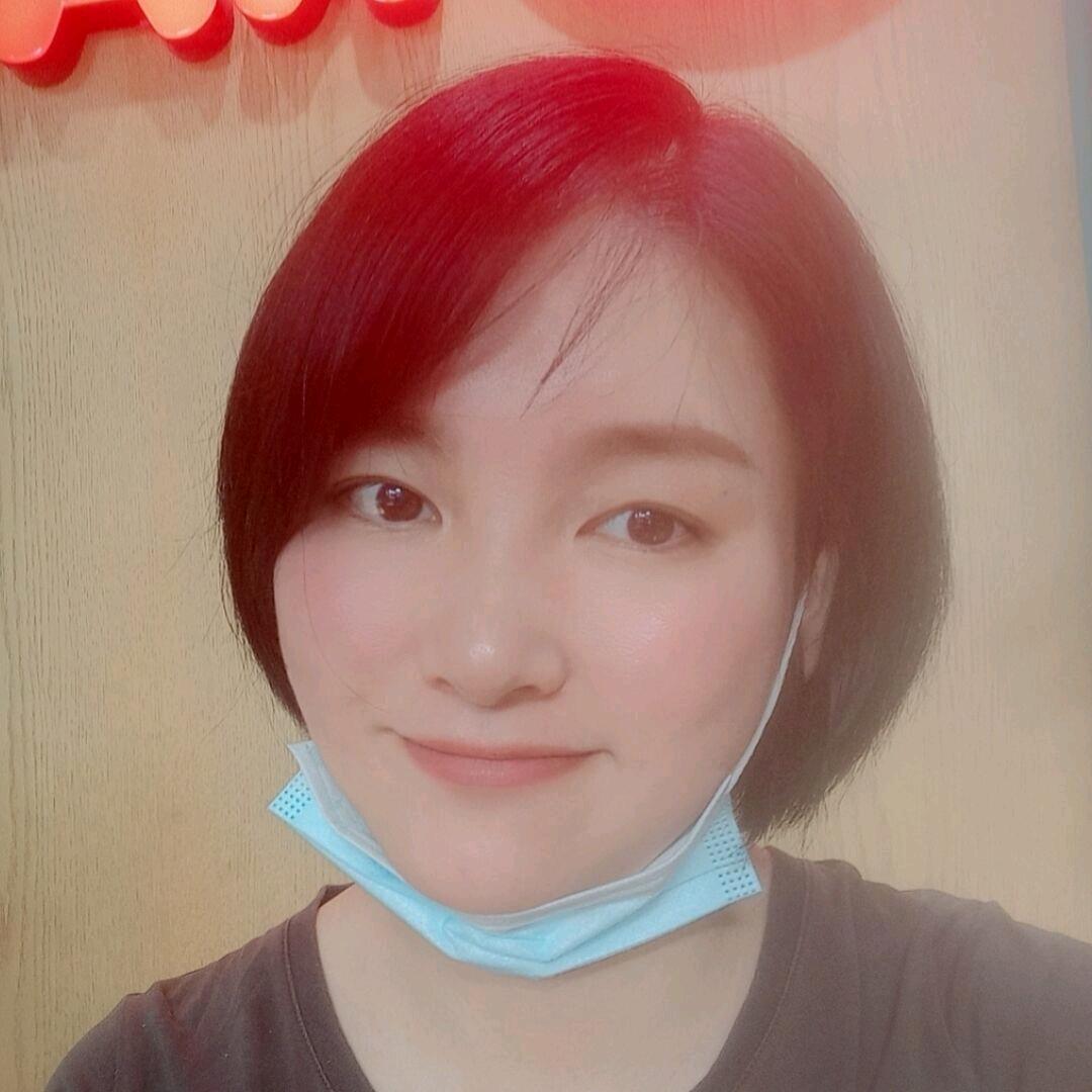 北极狐奥特莱斯折扣店～小君