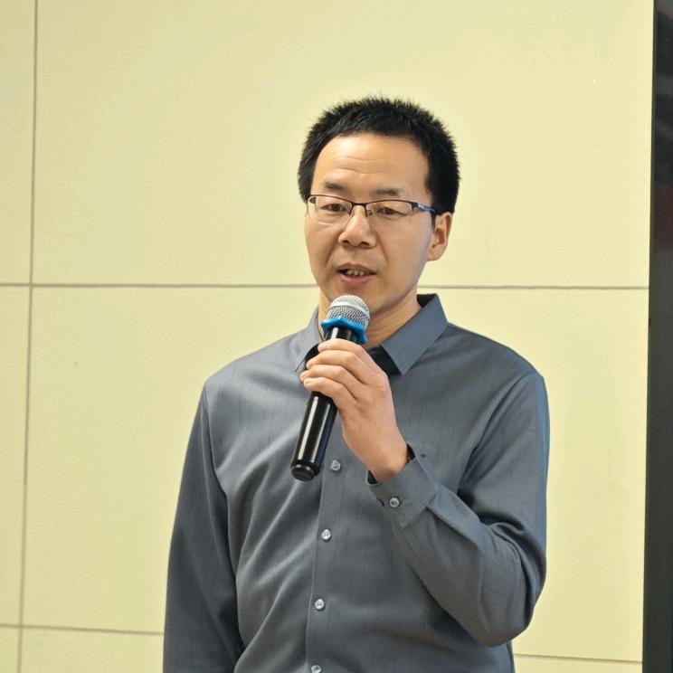 酒泉做网络的小杨