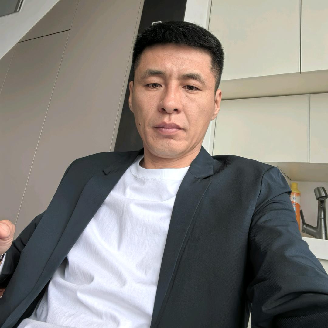 骑马的杨