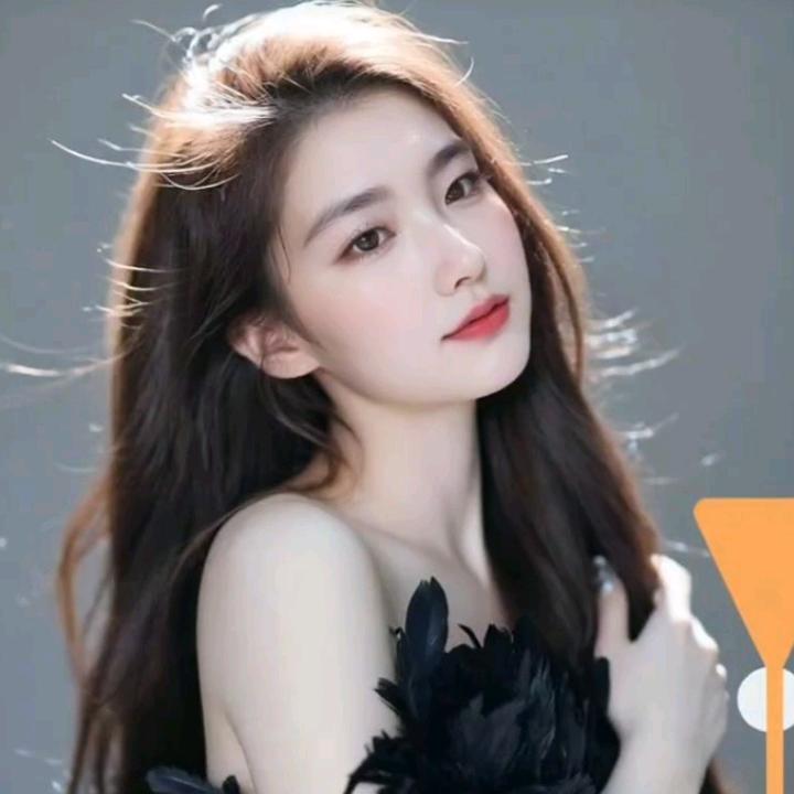 面具下的乖乖女