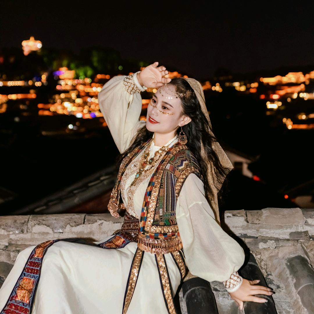 陆良春光路唯美航主题酒店