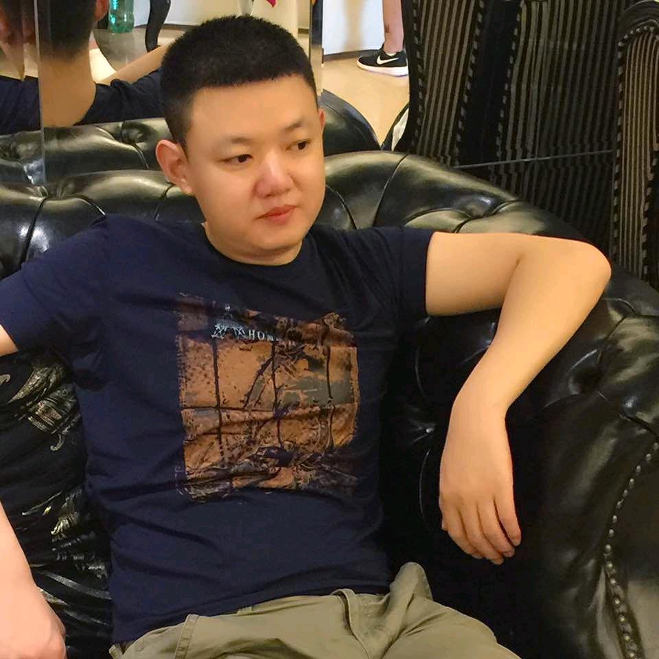 咸阳开酒店的锋哥