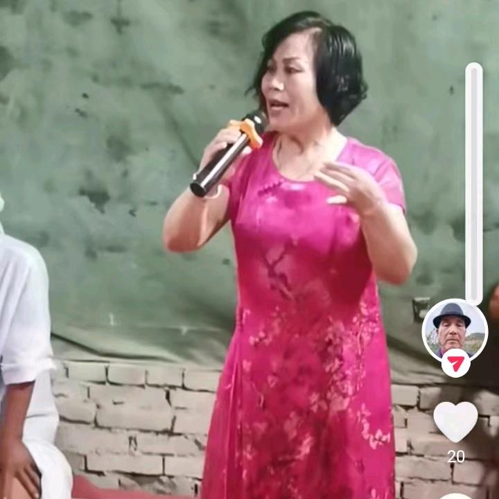 酷爱秦腔奚亚萍（裁缝）