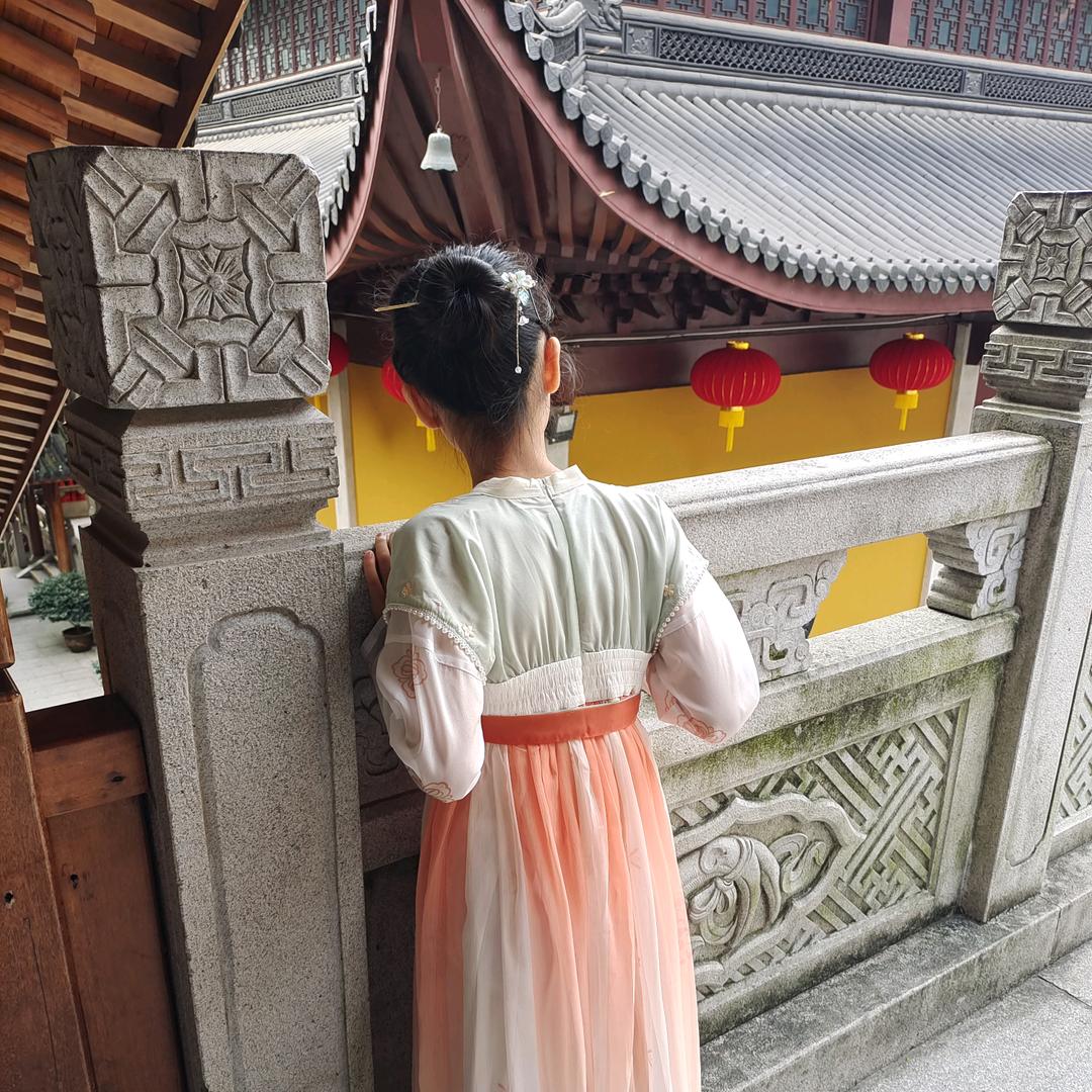 艺晨爱追剧
