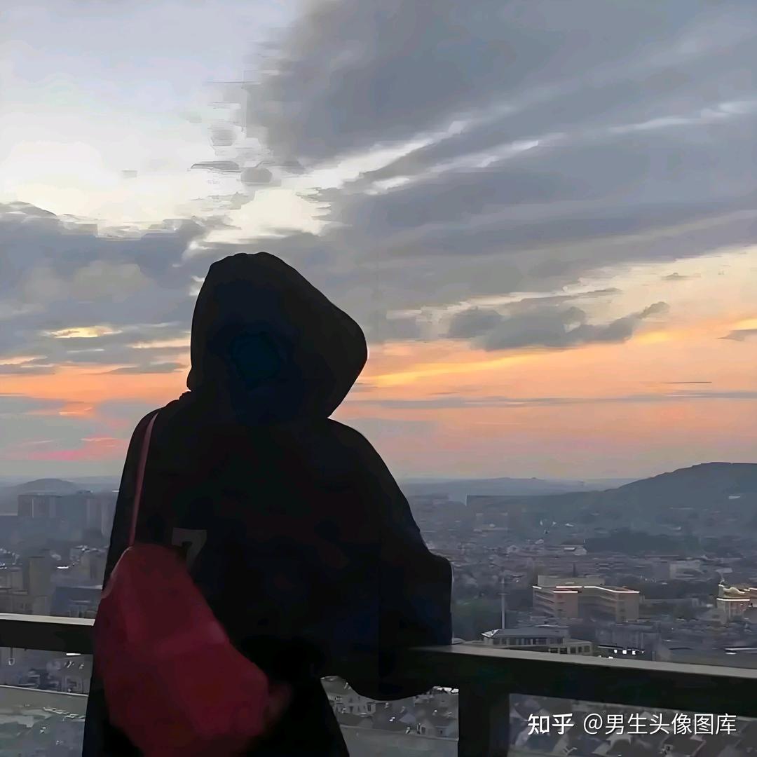 邵  校