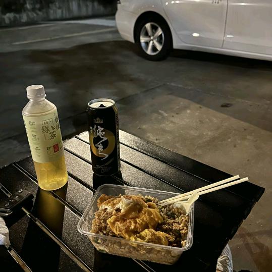 出门在外只吃蛋炒饭