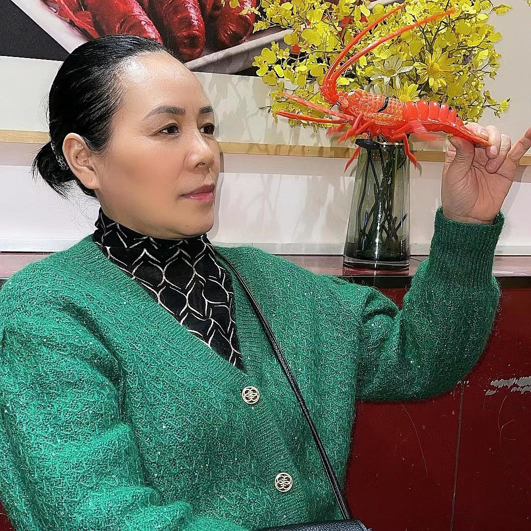 温州.龙虾姐姐