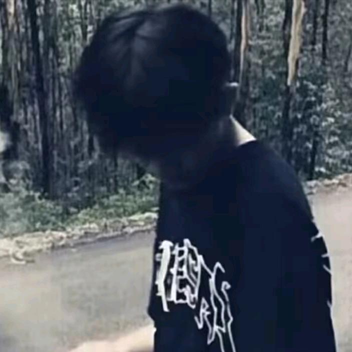 航^