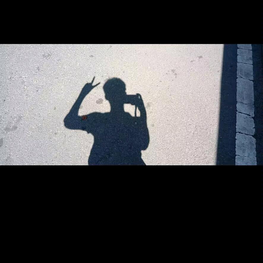 是小雨哦🌈🌈