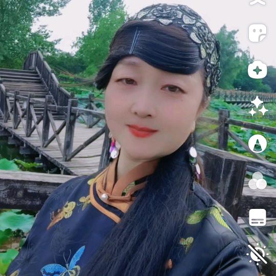 阿荣（歌舞🎤🎶）