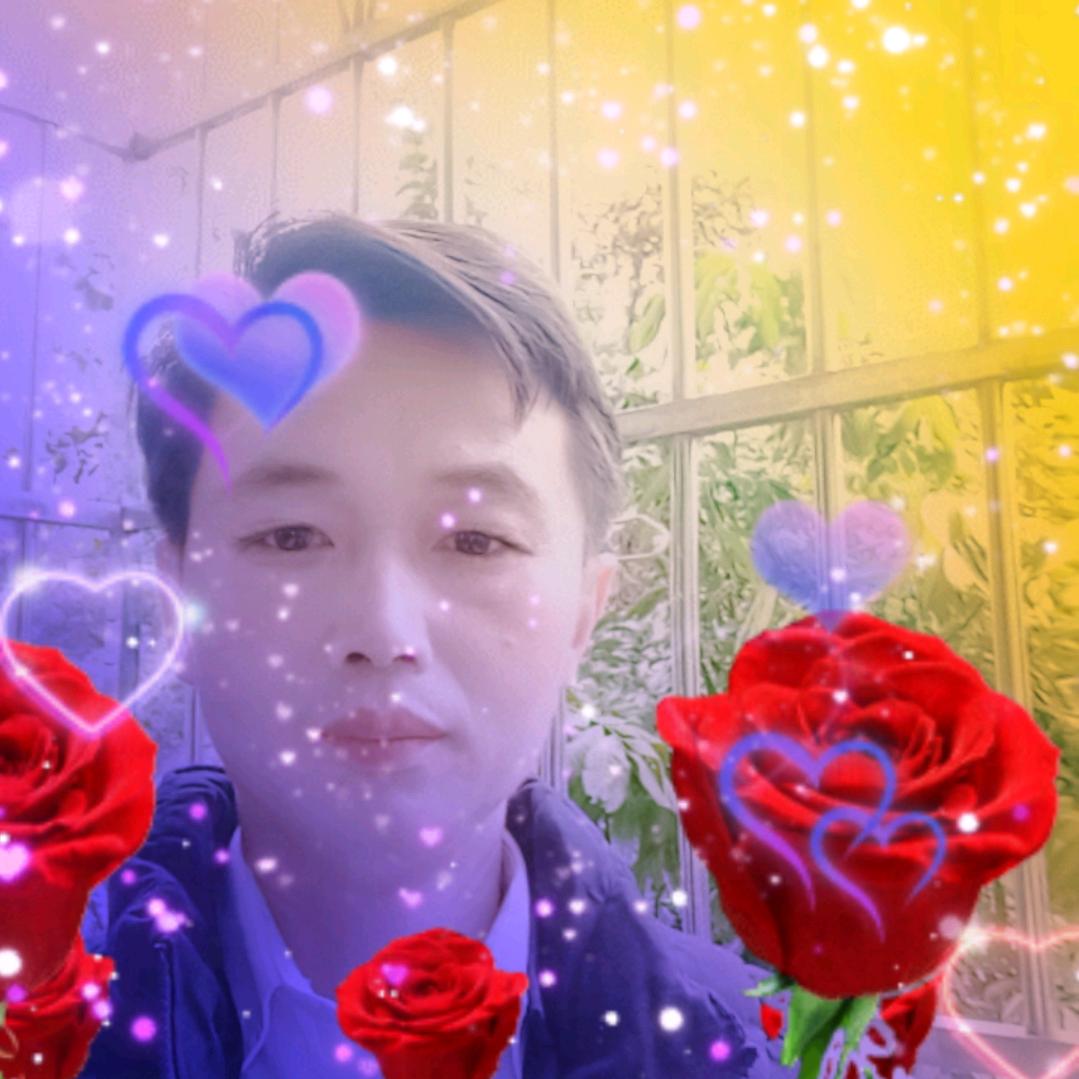 五华山歌剧团团长张剑辉