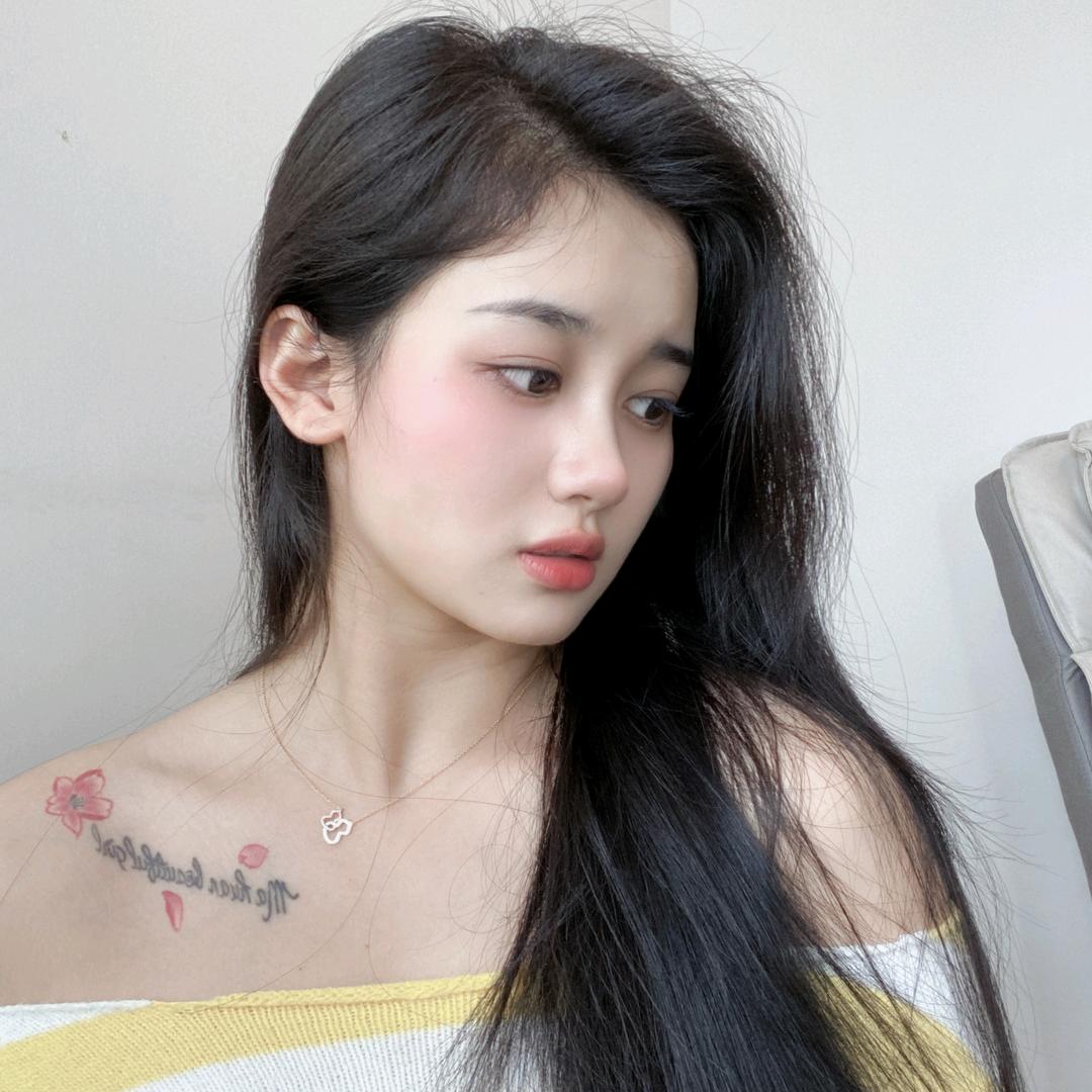 凝      香