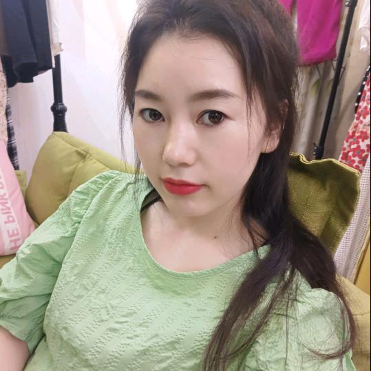 琴琴穿搭(不定时开播)