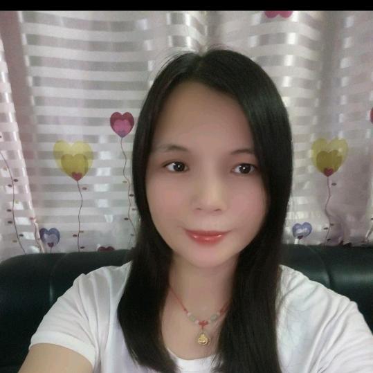 爱笑的露露