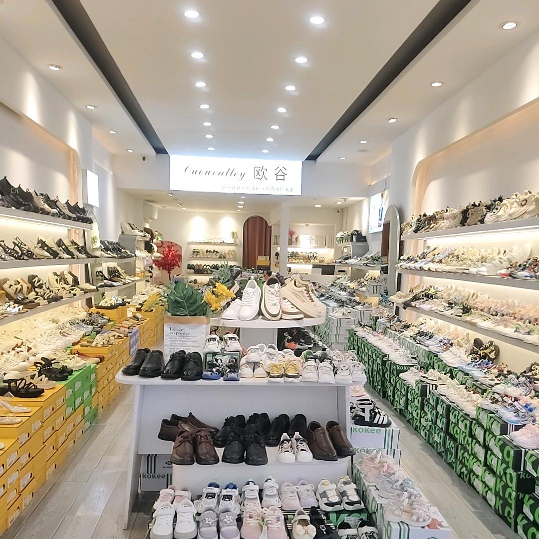 欧谷设计师女鞋酷奇童鞋集合店