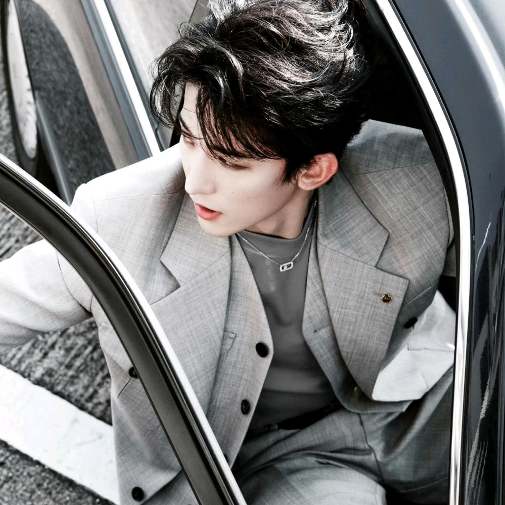 🍀晨曦微露倾半世阳光🍀