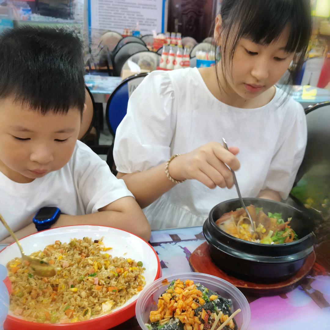 👧姐姐的小跟班👶