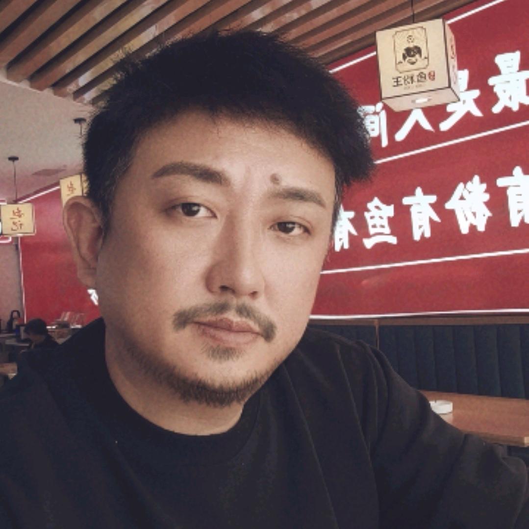 港先生