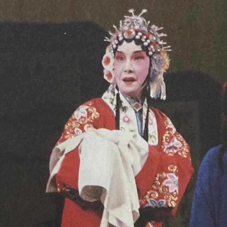 薛香零