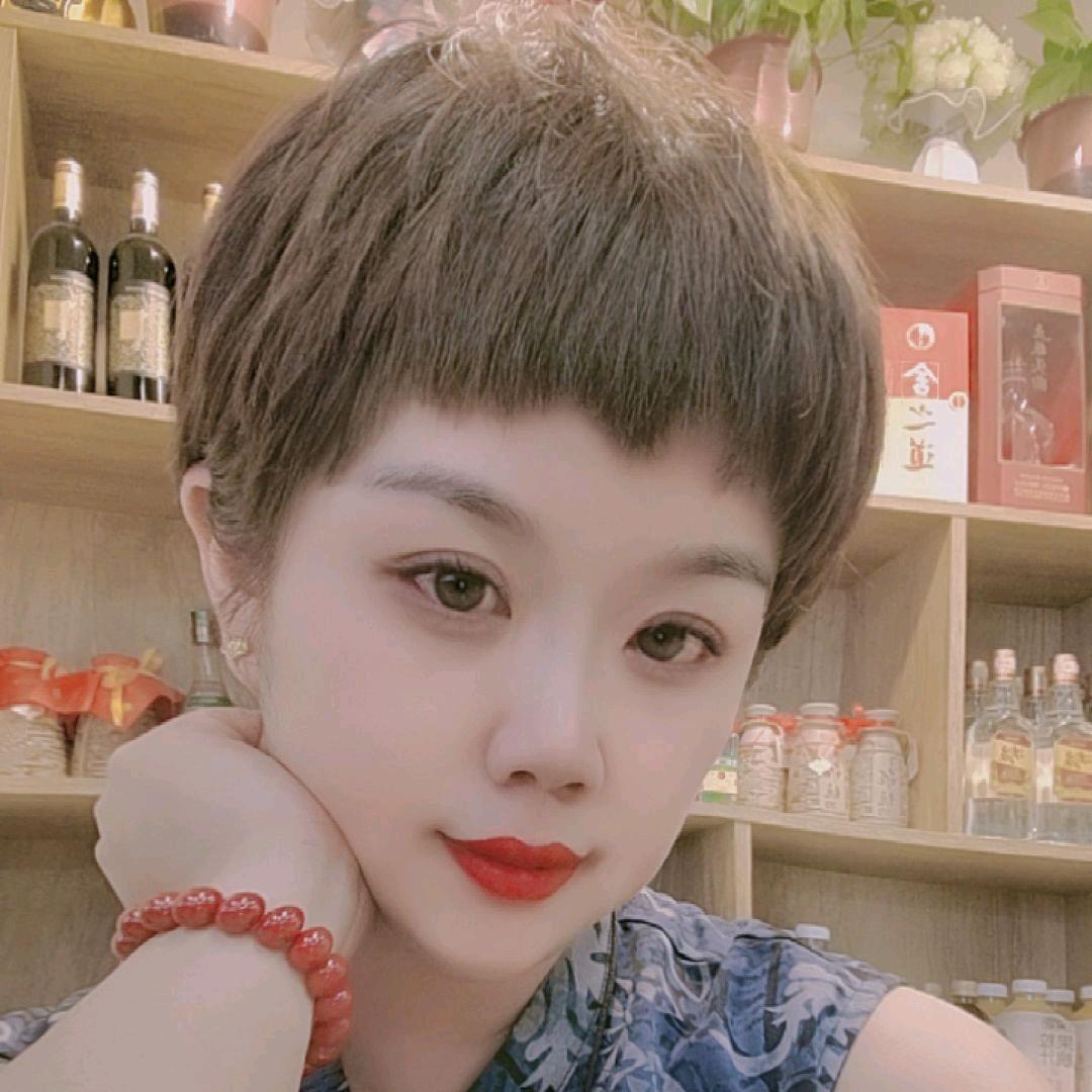 菲菲姐
