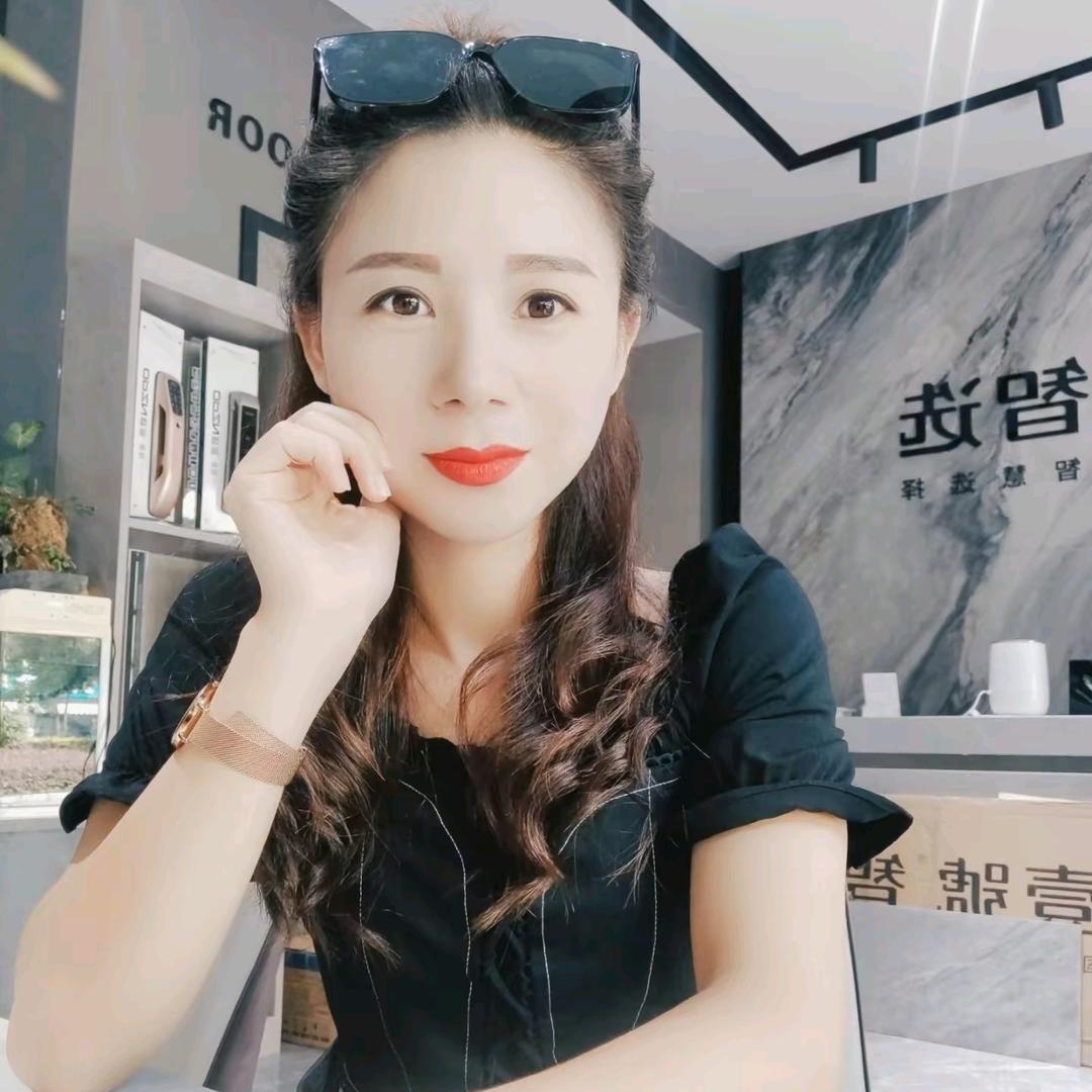 南涧宏伟装饰小官