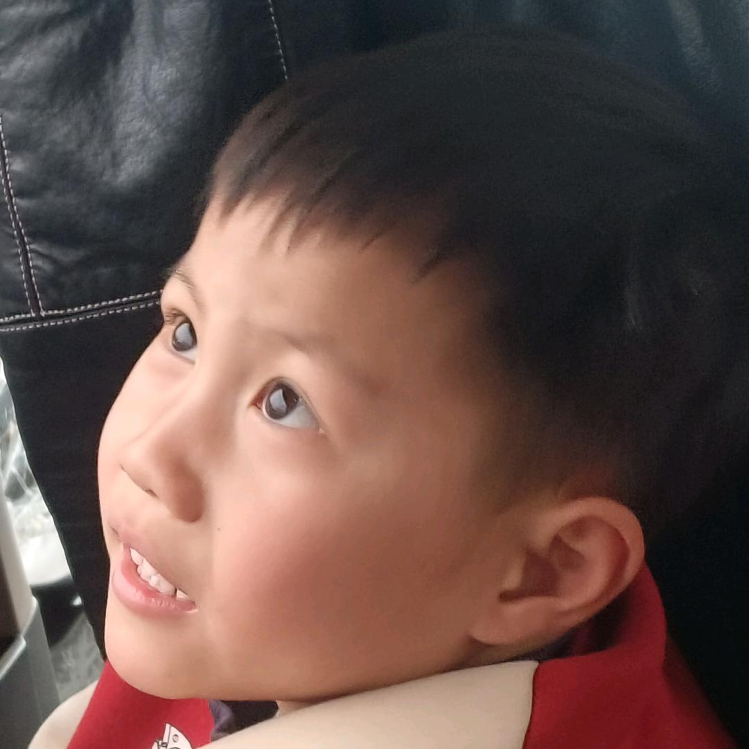 草🌿千里   开心