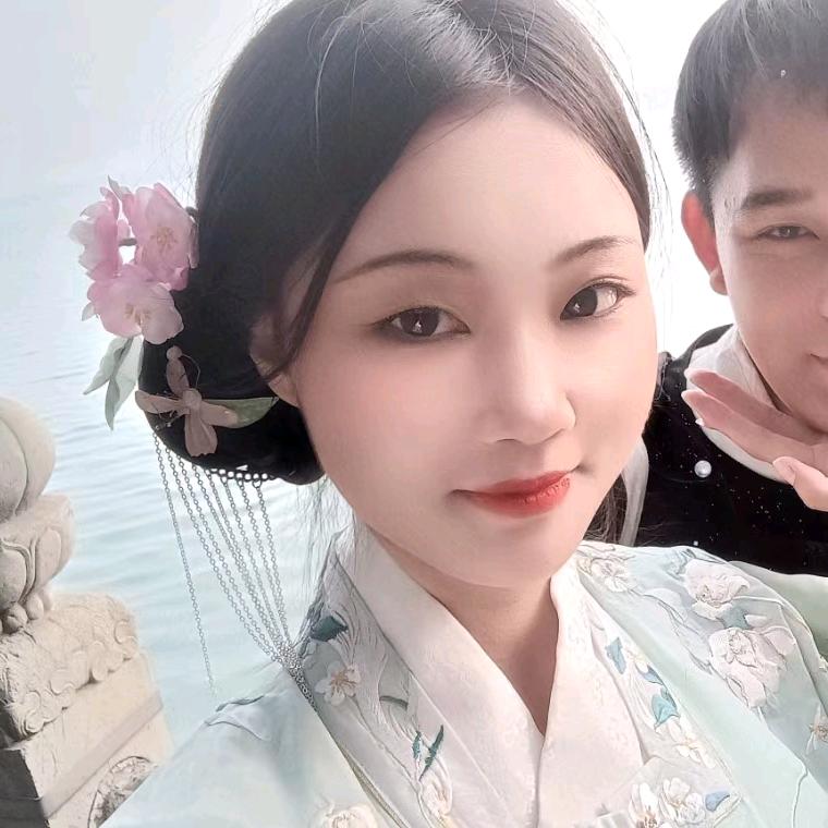 张青鸾(约拍私)