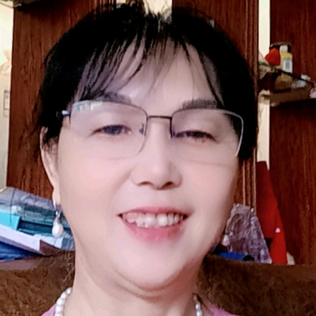 钟姐（首播，13点30分）普通人聊天走路