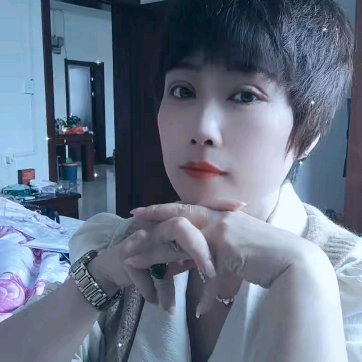 江西琴姐   早9.40 开播号在主页1