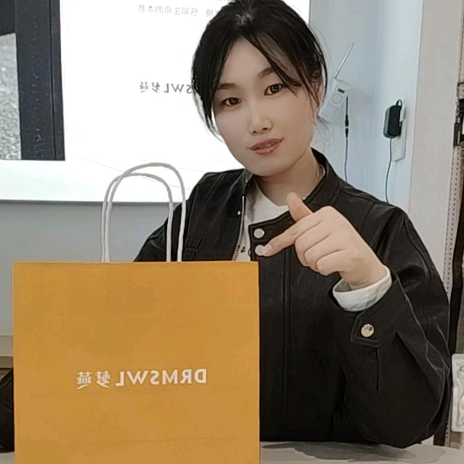 梦燕琪琪