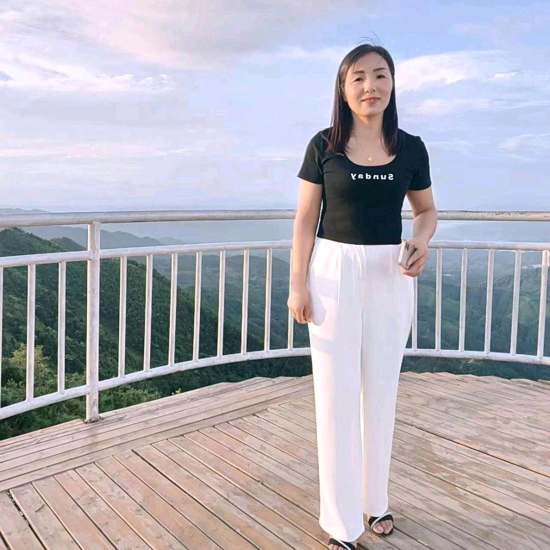 二姐(❁´◡`❁)*✲ﾟ*