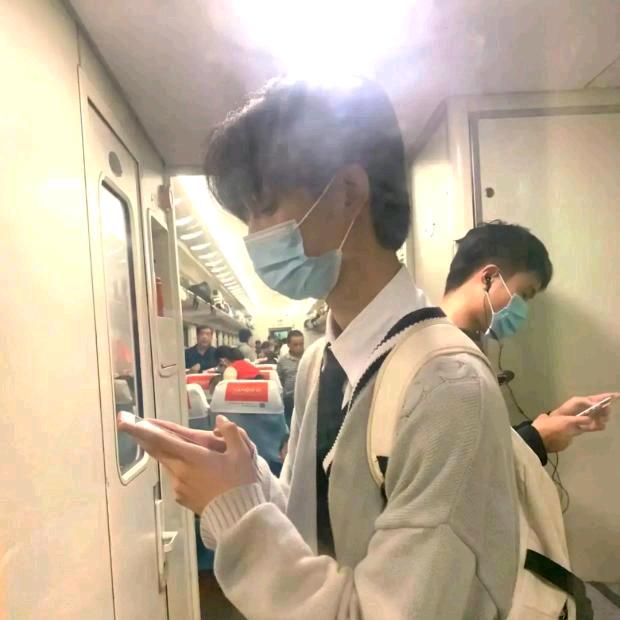 扶苏.