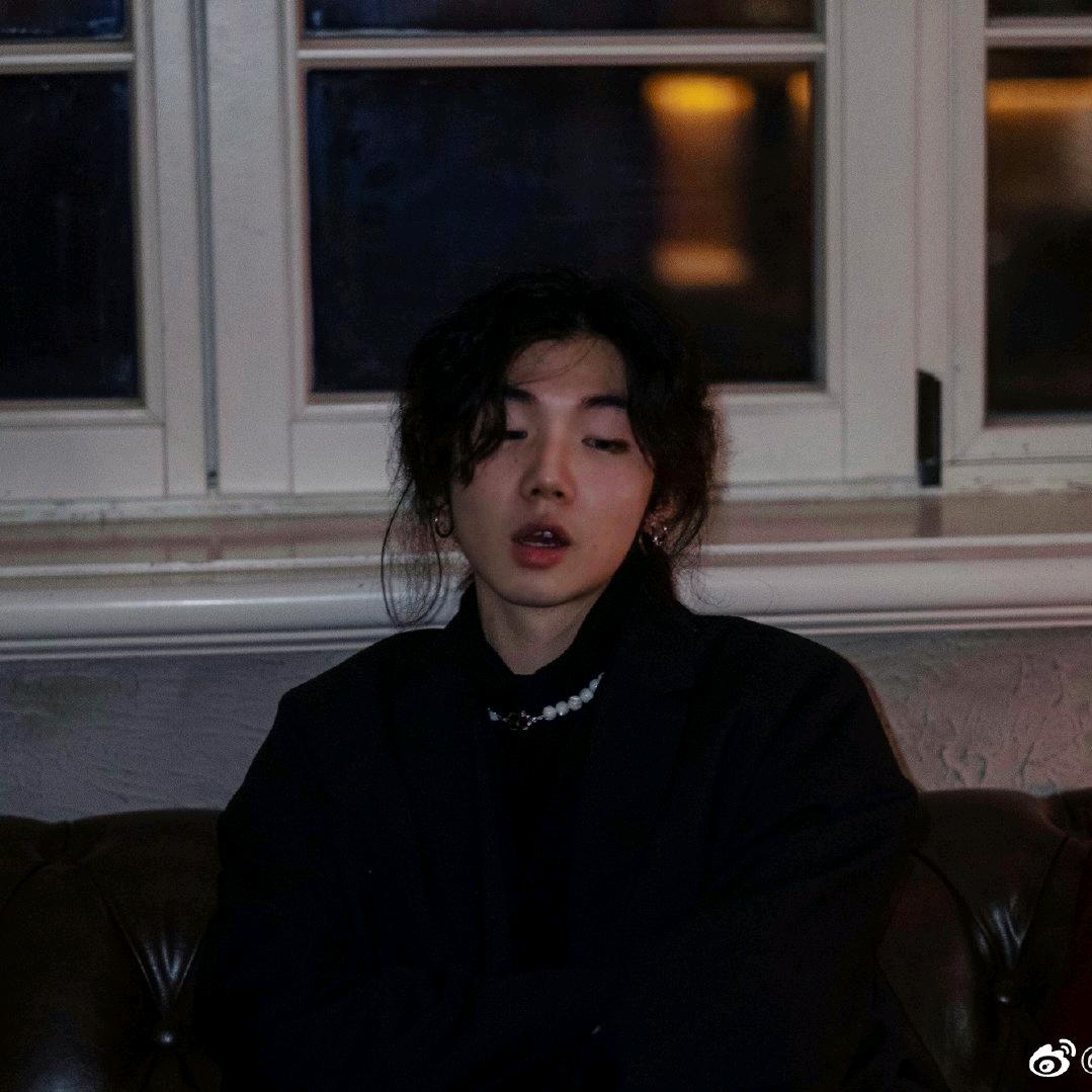 窗花不可幽禁落霞