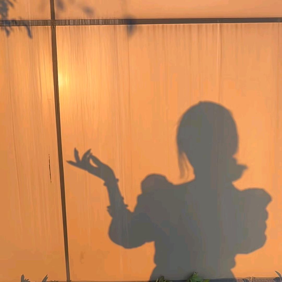 ꦿ꯭李干嘛？