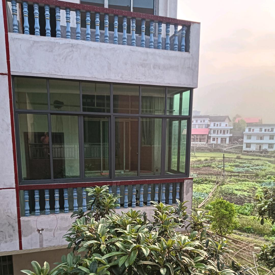 长颈鹿与小辣条