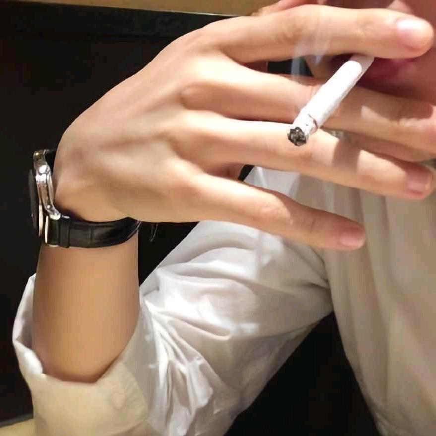 @黑马一匹（肖烁）