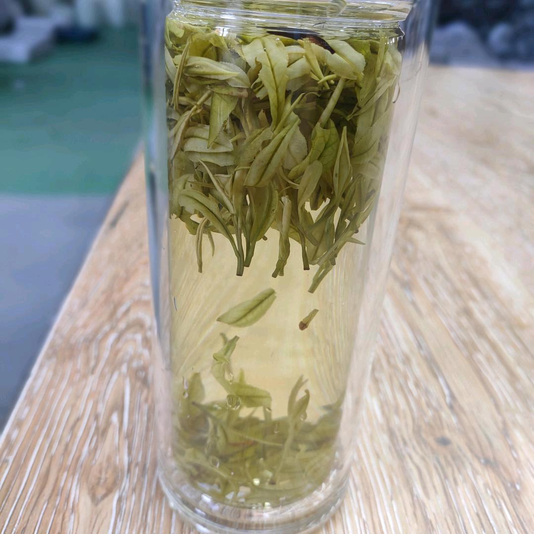 沉 默