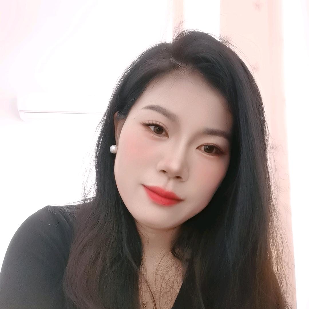 玲玲吖
