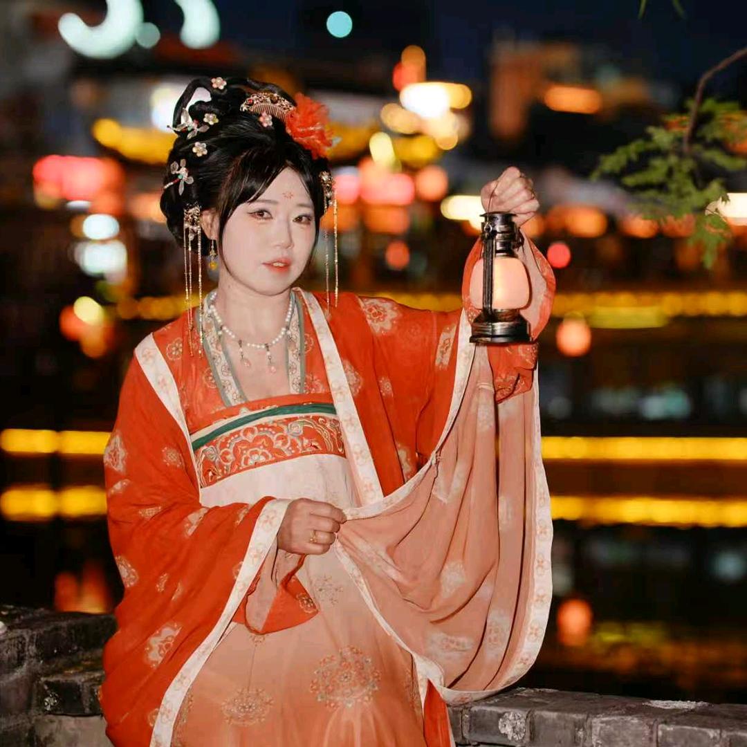 云南天麻火腿鸡